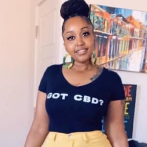 Meet your Posher, Crystal